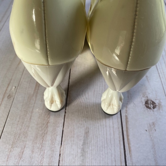 Fluevog “Elizabeth” claw heels - Picture 4 of 13